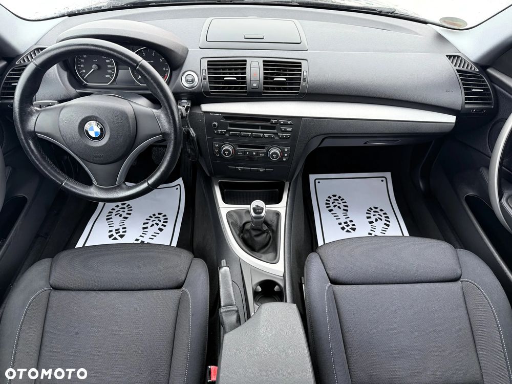 BMW Seria 1 118i - 18