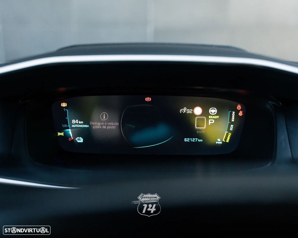 Peugeot e-2008 Allure Pack - 32