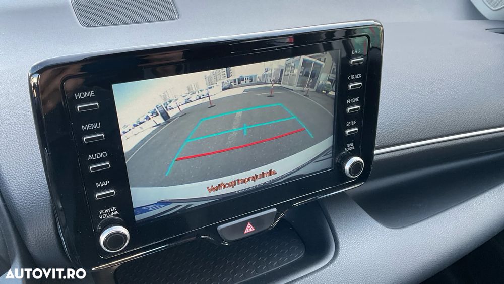 Toyota Yaris 1.5 L Dynamic - 24