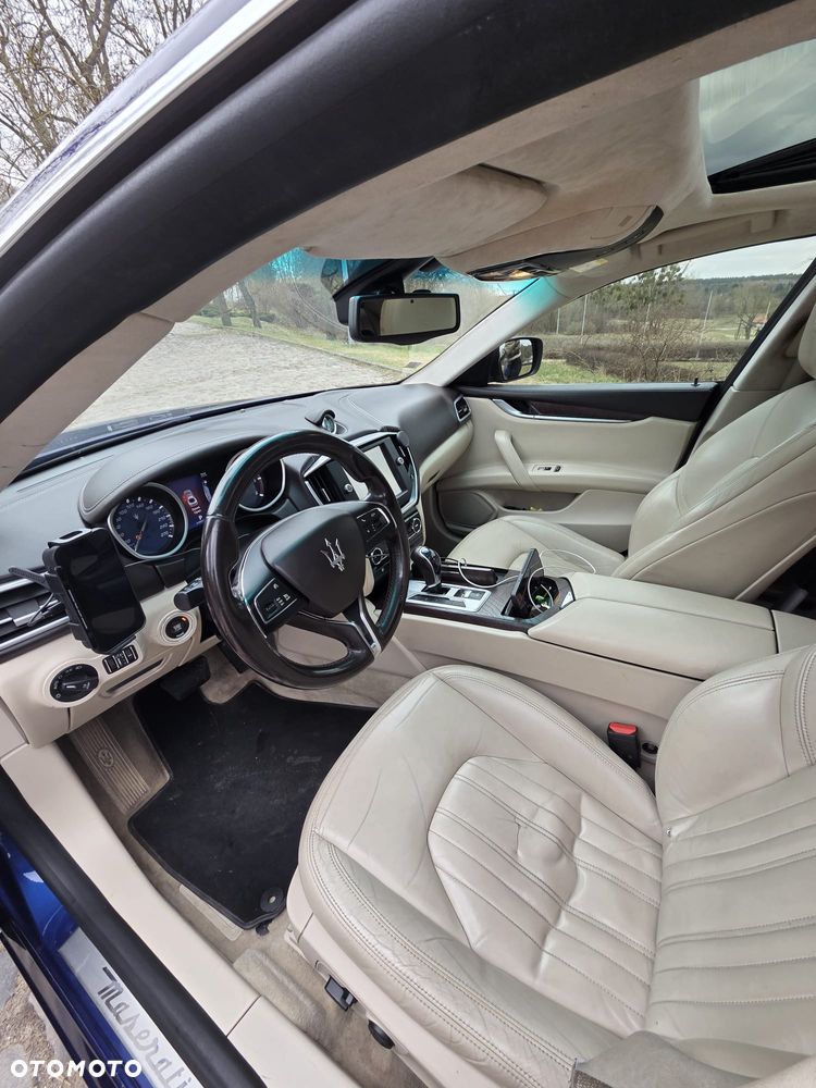 Maserati Ghibli - 10