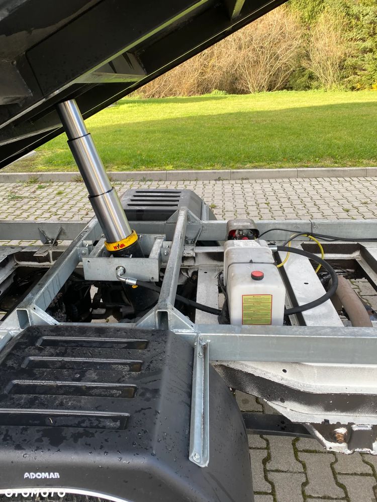 Mercedes-Benz Sprinter 516 Bluetec - 9