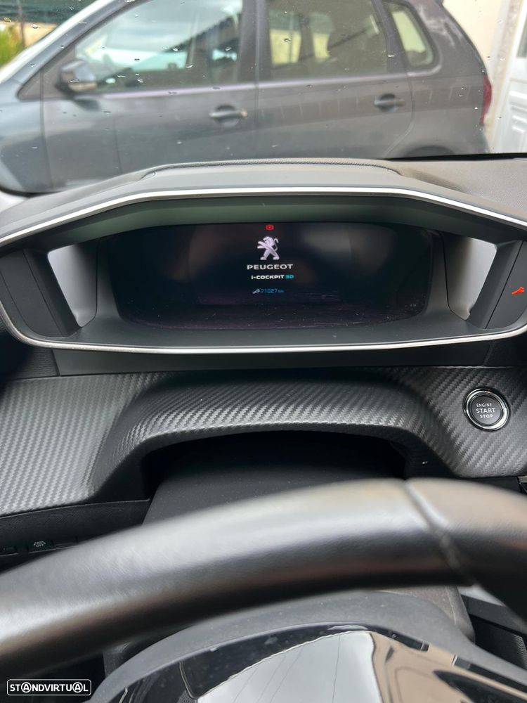 Peugeot 208 1.2 PureTech Allure - 12