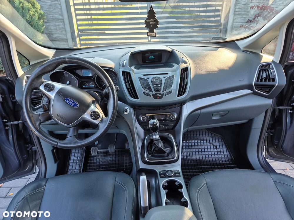 Ford Grand C-MAX - 26