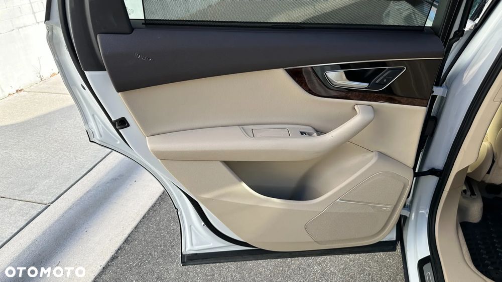 Audi Q7 - 19