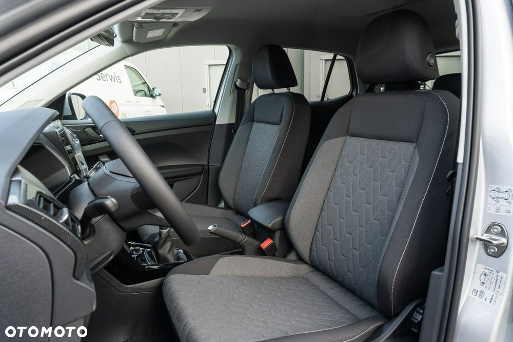 Volkswagen T-Cross - 13