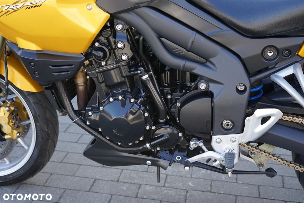 Triumph Tiger - 29