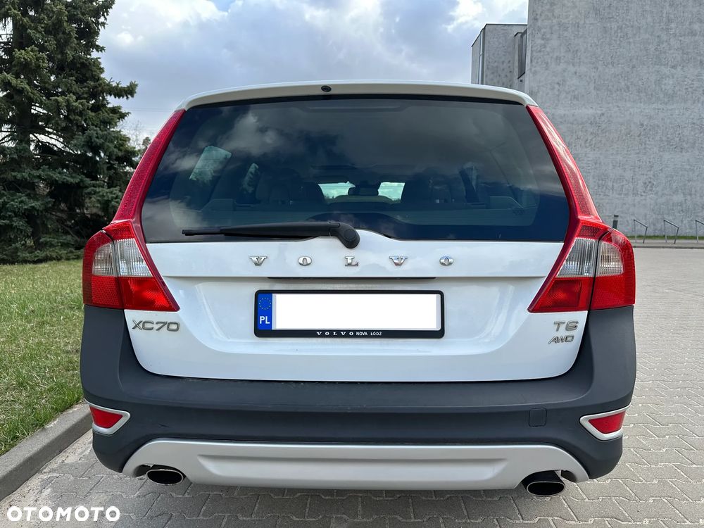 Volvo XC 70 - 4