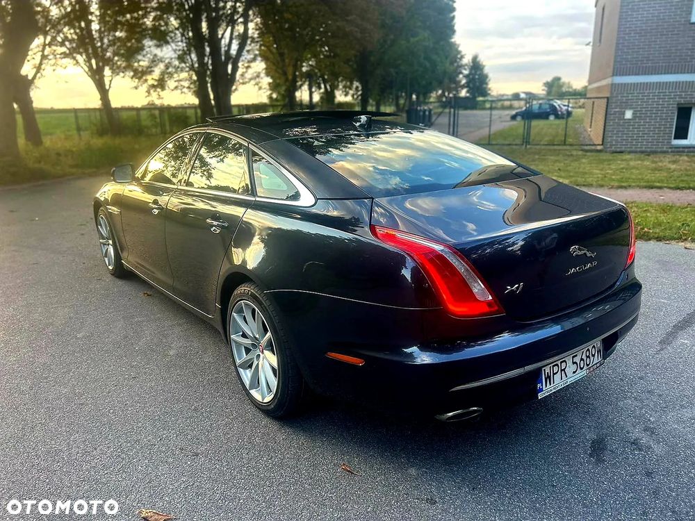 Jaguar XJ 3.0 D V6 Premium Luxury - 7