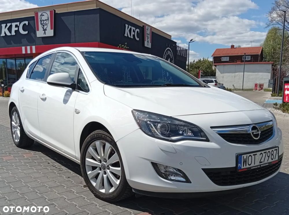 Opel Astra 1.7 CDTI Cosmo - 3