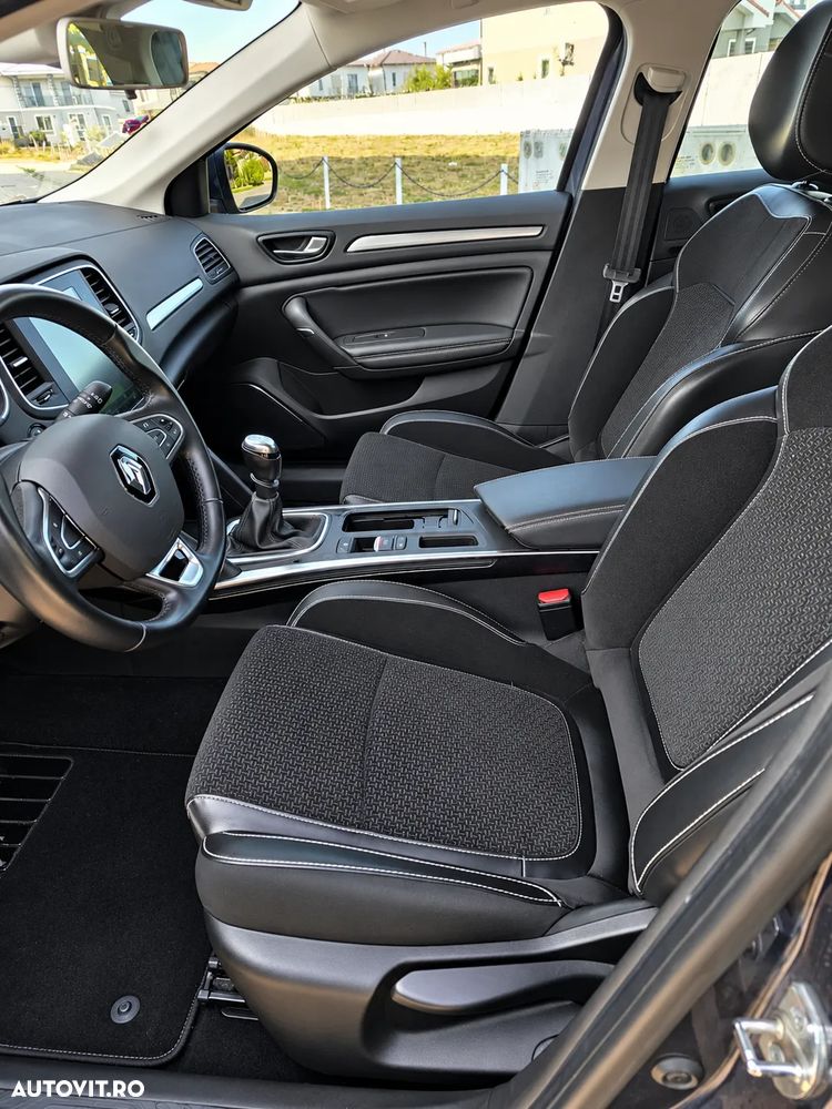 Renault Megane - 11