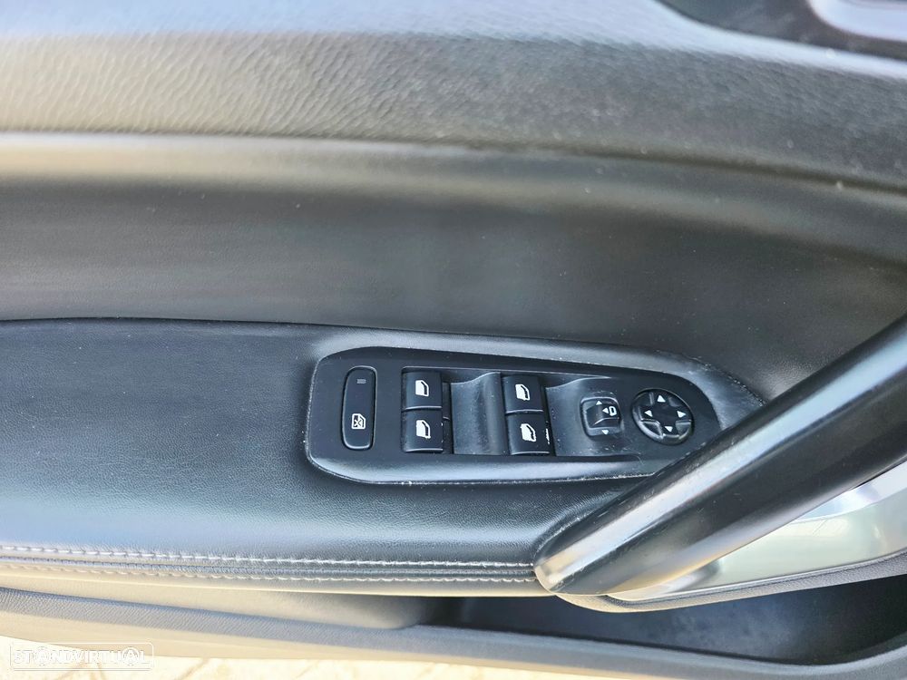 Peugeot 308 SW 1.6 e-HDi Allure - 30