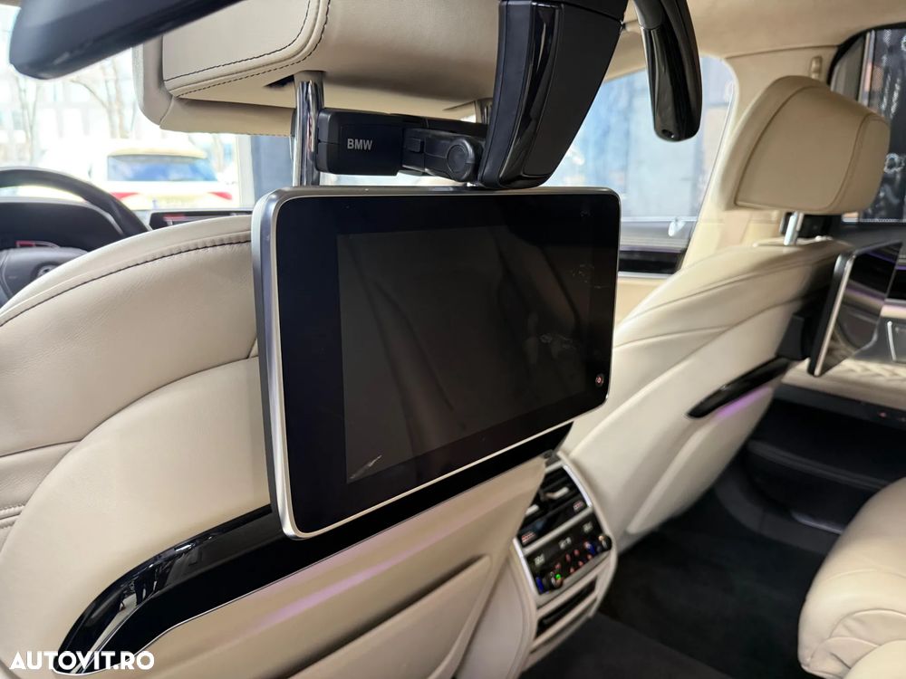 BMW Seria 7 740Ld xDrive - 29