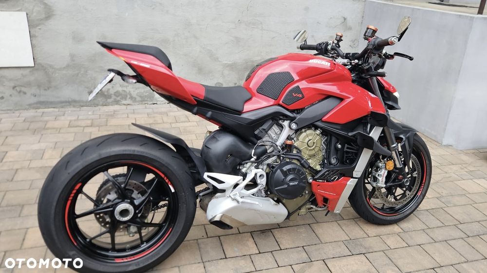 Ducati Streetfighter V4 - 8
