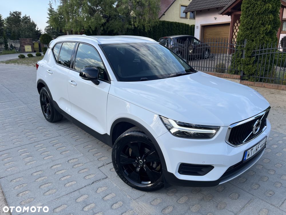 Volvo XC 40 T3 Momentum Pro - 4