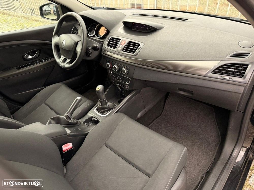 Renault Mégane 1.5 dCi Confort - 13