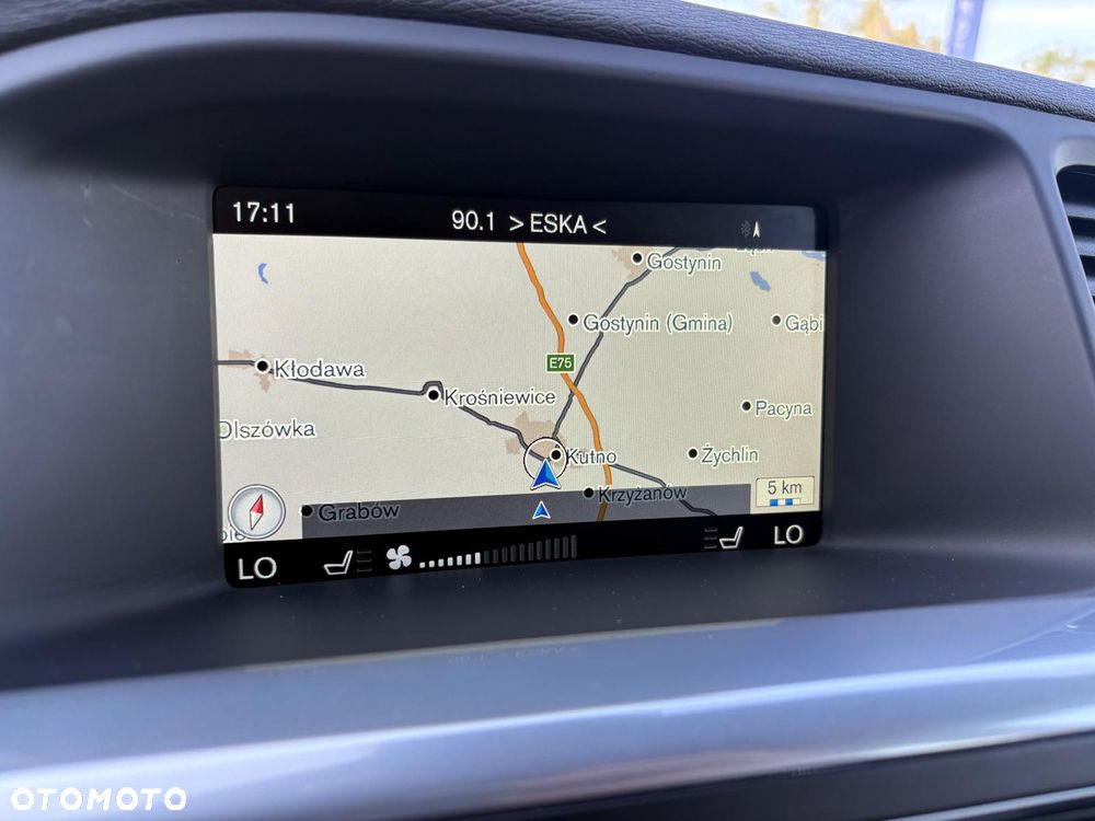 Volvo V60 D2 Drive-E R-Design Momentum - 10