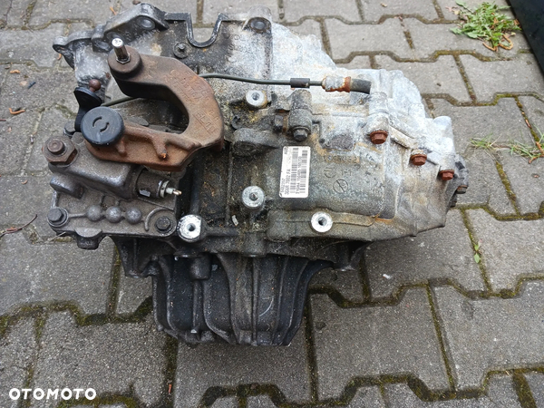 Skrzynia biegów manualna Volvo S40 V50 C30 C70 2.5 T T5 366R7002FA 9482352