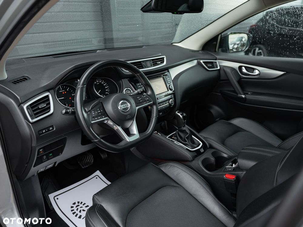 Nissan Qashqai 1.6 DCi Xtronic TEKNA - 16