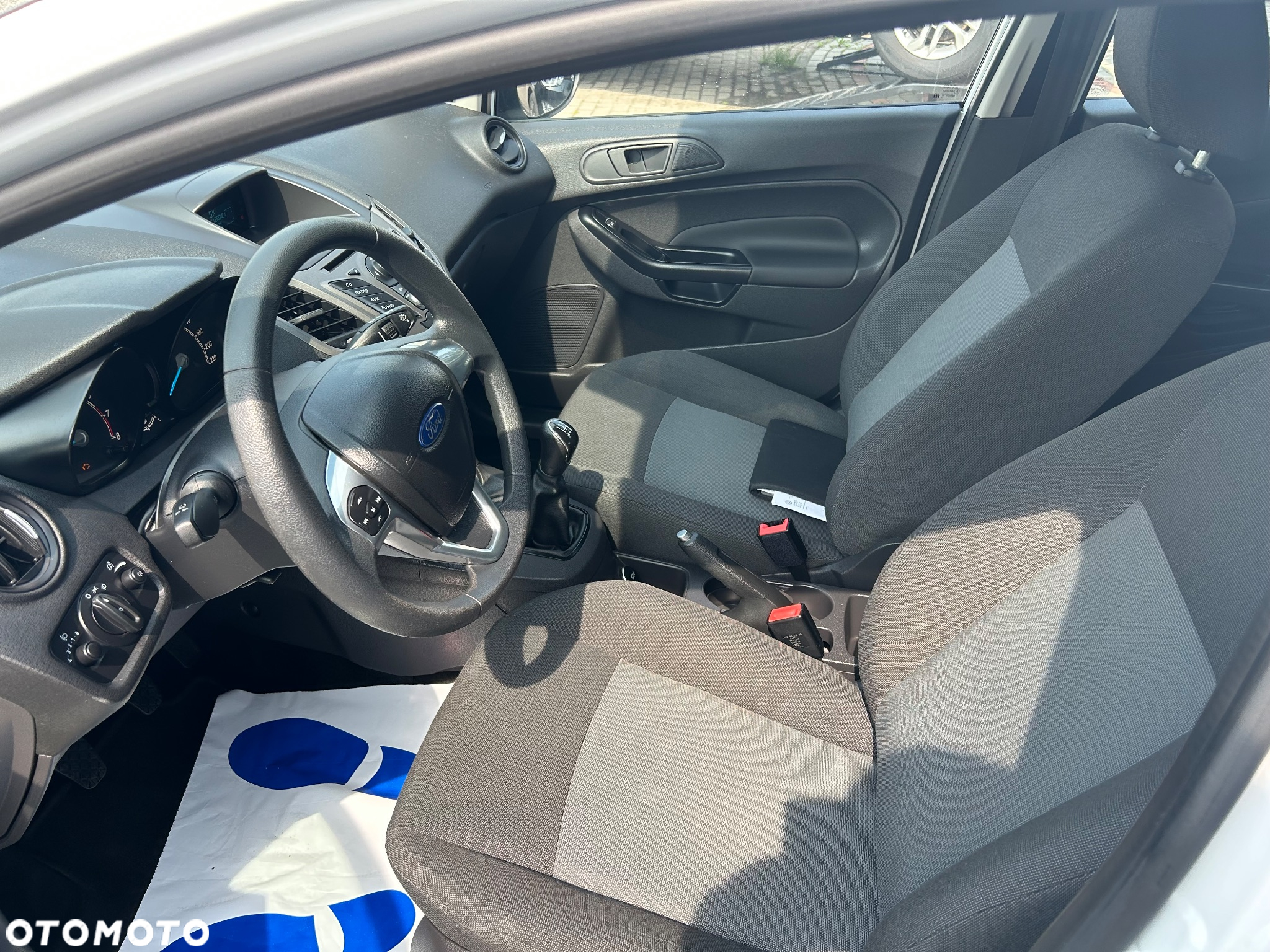 Ford Fiesta 1.25 Ambiente - 9