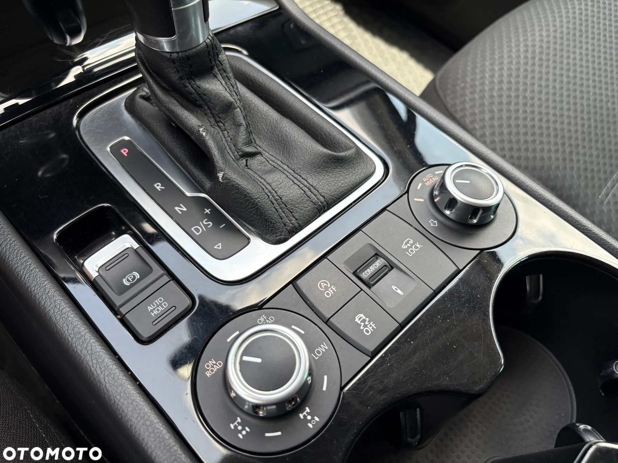 Volkswagen Touareg 3.0 V6 TDI 4XMot BMT - 16
