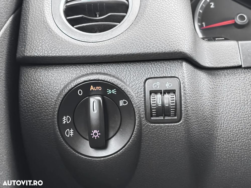 Volkswagen Tiguan - 14