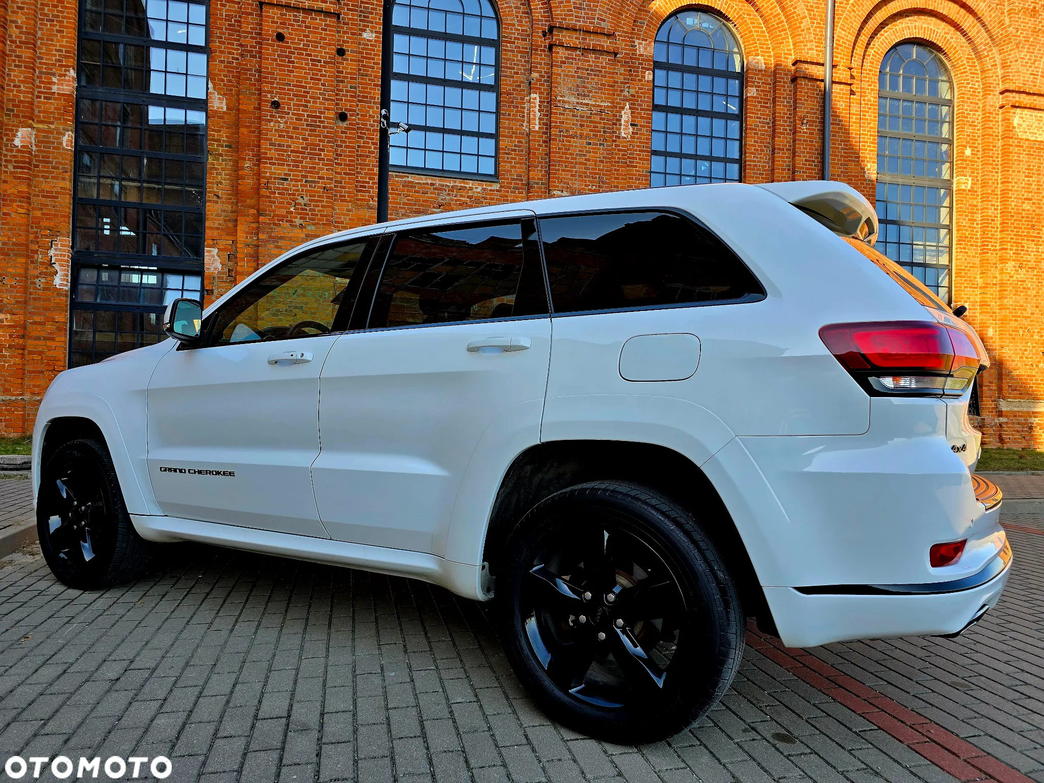 Jeep Grand Cherokee 3.6 V6 Overland Summit - 12