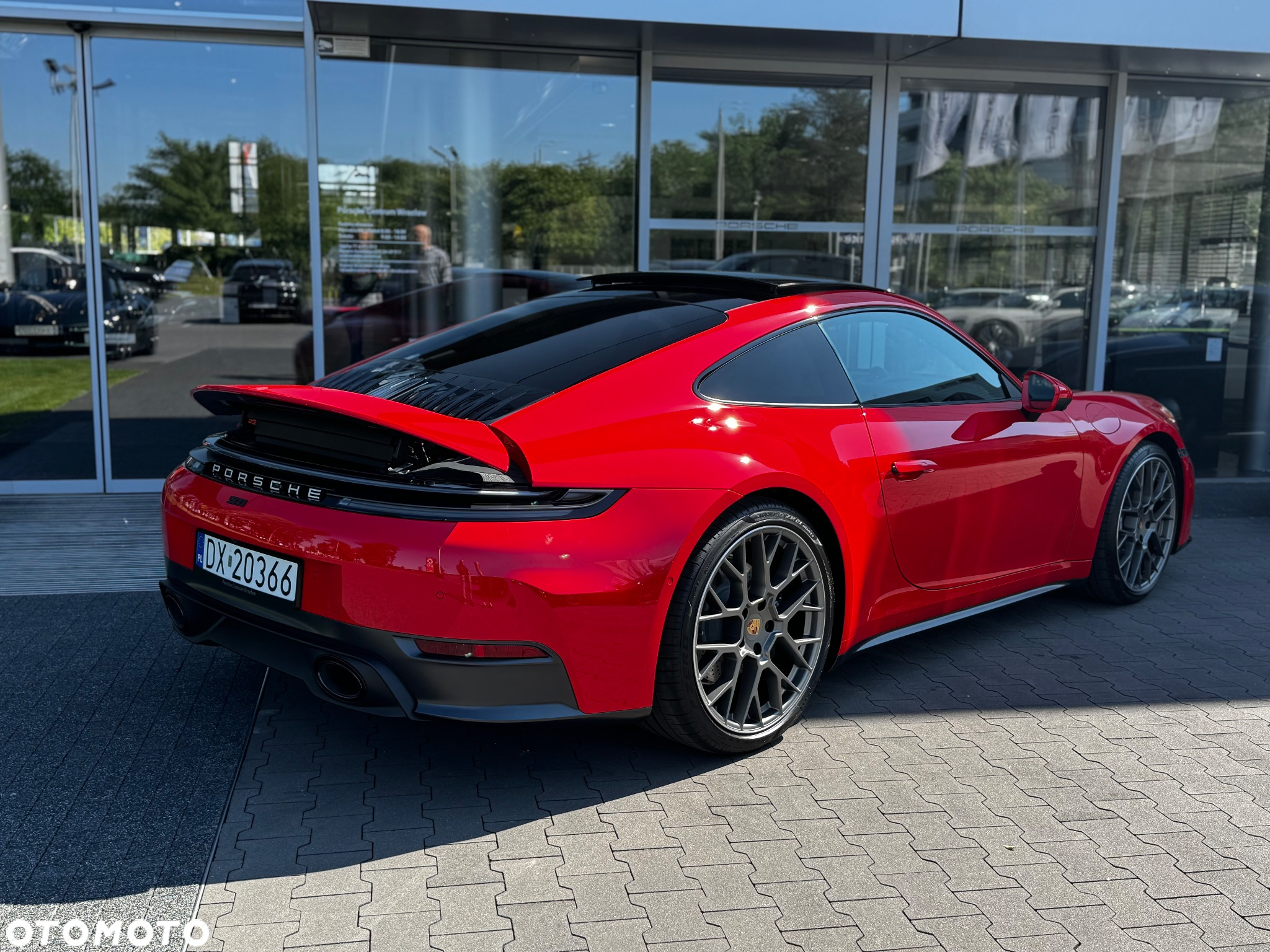 Porsche 911 Carrera - 5