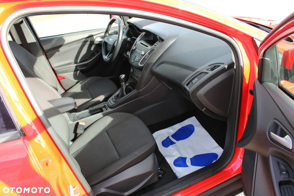 Ford Focus - 22