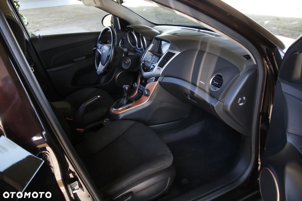 Chevrolet Cruze Station Wagon 1.7TD LT+ - 18