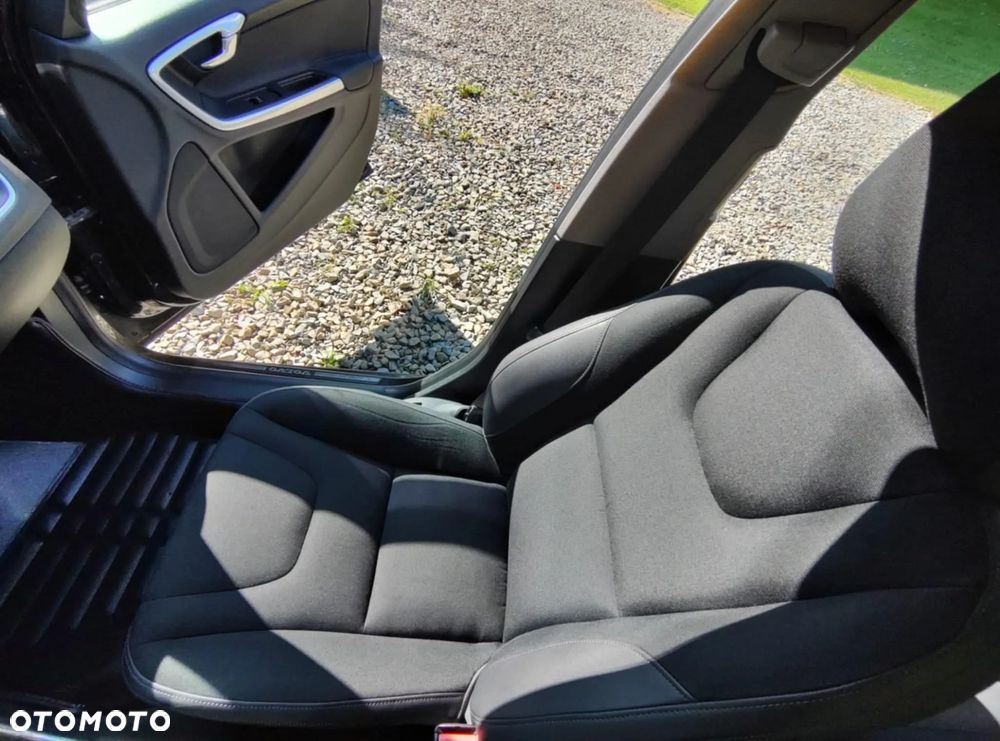 Volvo V60 D2 - 15