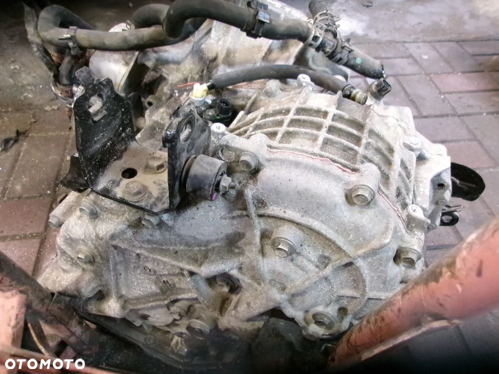 SKRZYNIA BIEGÓW AUTOMAT AUTOMATYCZNA TOYOTA AVENSIS T27 09-15  2.0 BENZ - 4