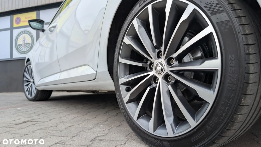 Skoda Superb 2.0 TDI DSG L&K - 20