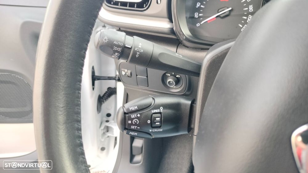 Citroën C3 Pure Tech S&S Shine - 25