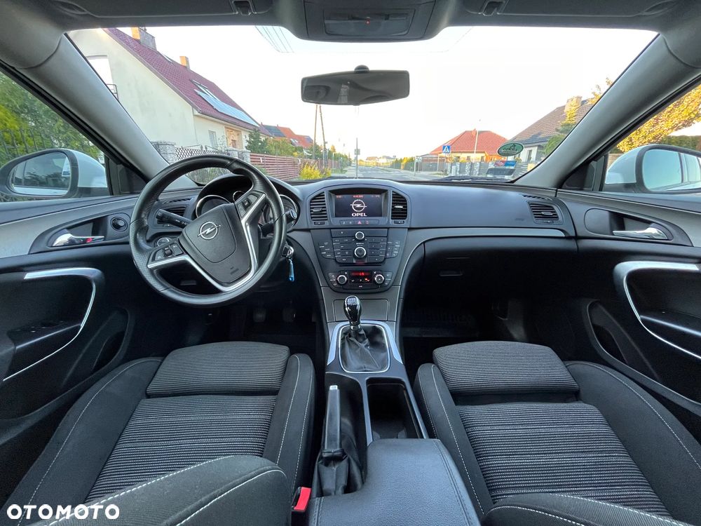 Opel Insignia - 8