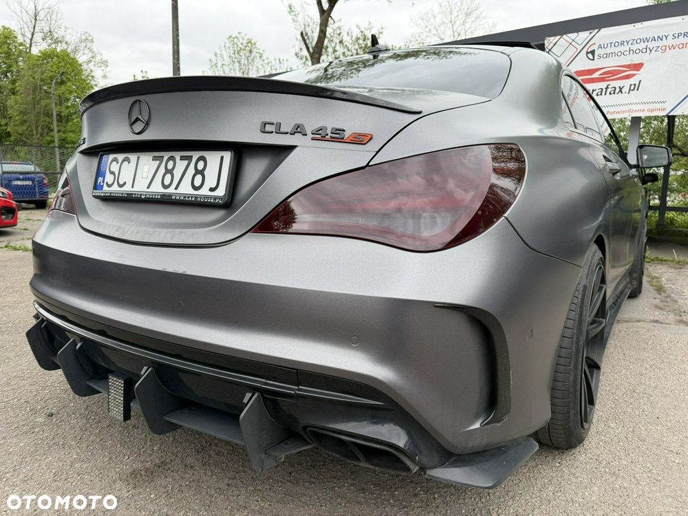 Mercedes-Benz CLA - 12