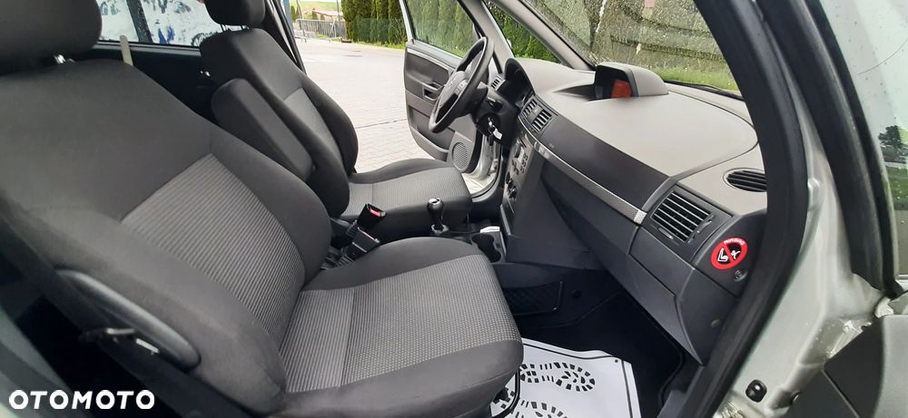 Opel Meriva - 38