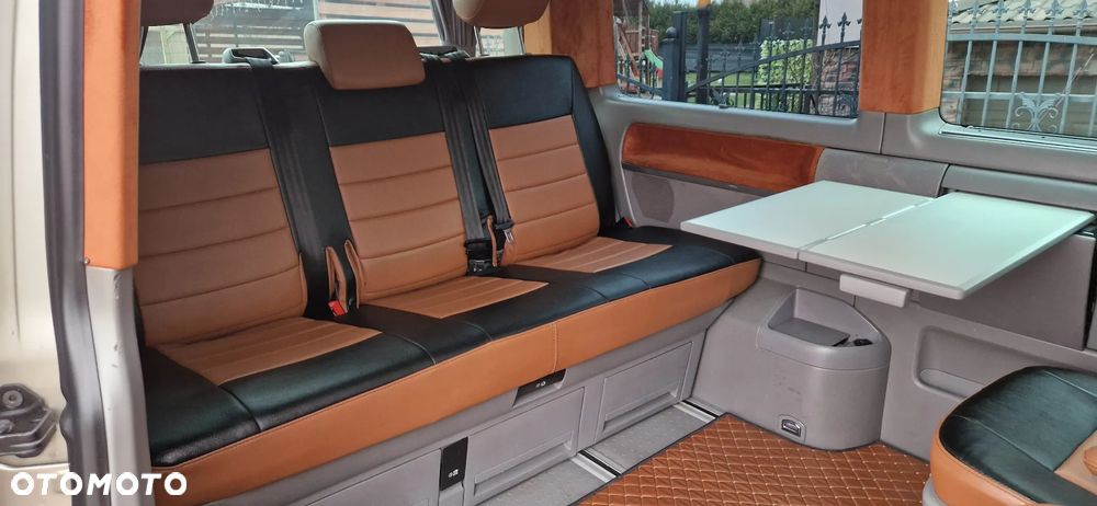 Volkswagen Multivan - 5