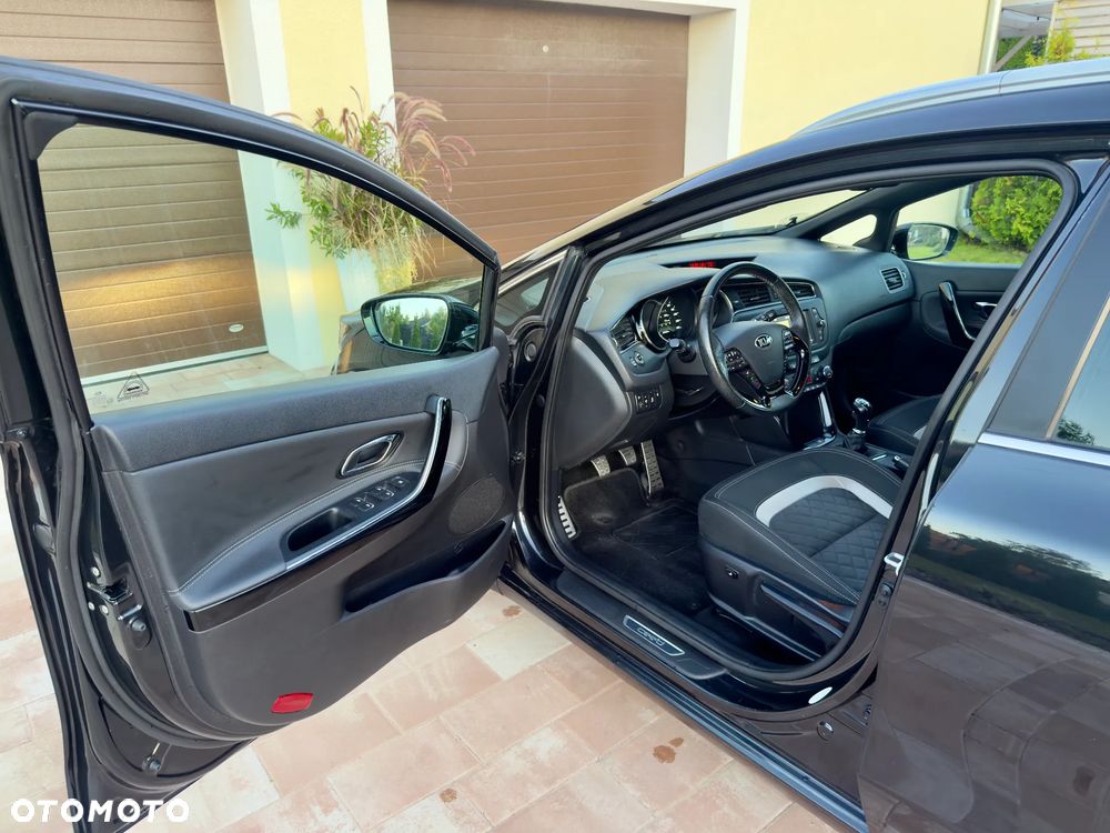 Kia Ceed Cee'd 1.6 CRDi GT Line - 18