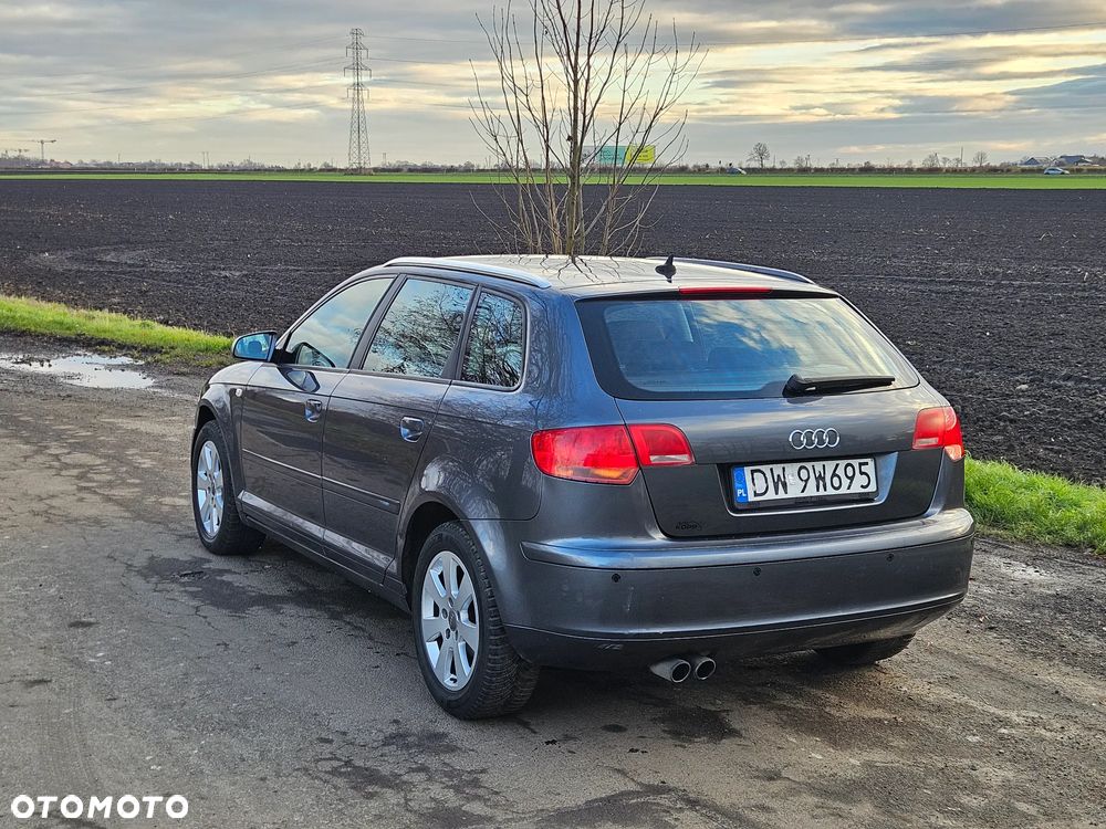 Audi A3 Sportback 1.4 TFSI Attraction - 3