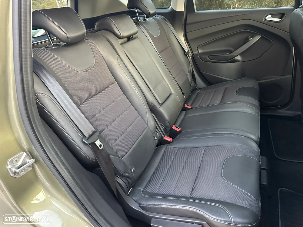 Ford Kuga 2.0 TDCi 4x4 Aut. Titanium - 9