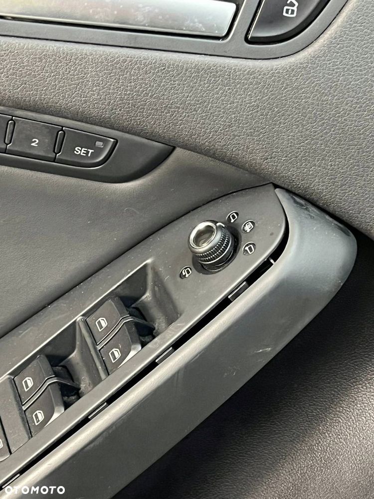 Komplet foteli z boczkami RECARO GRZENE PAMIĘĆ EU SKÓRA SCHOWKI Audi S5 - 4