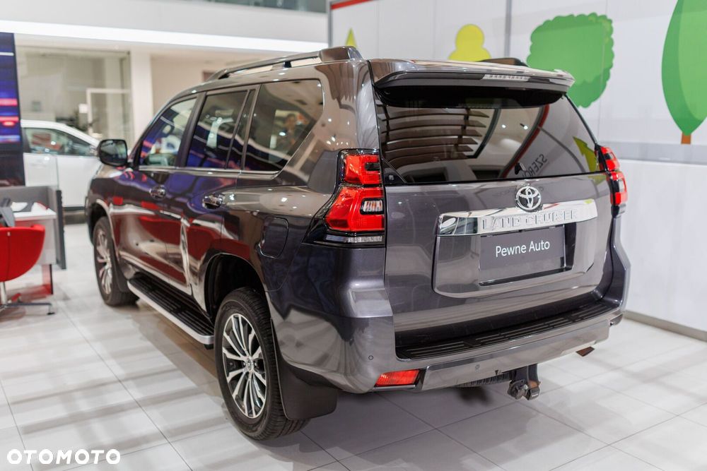 Toyota Land Cruiser - 5