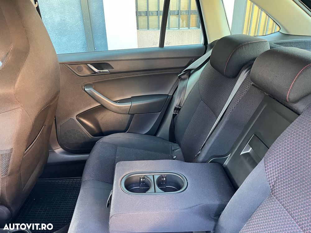 Skoda RAPID 1.6 TDI DSG Edition - 13