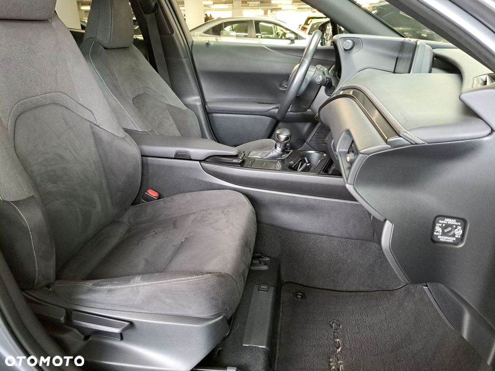 Lexus UX 200 Optimum 2WD - 11