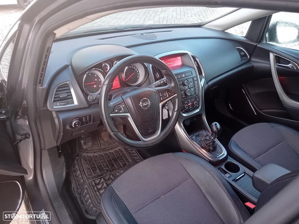 Opel Astra Caravan 1.7 CDTi Cosmo Plus - 32