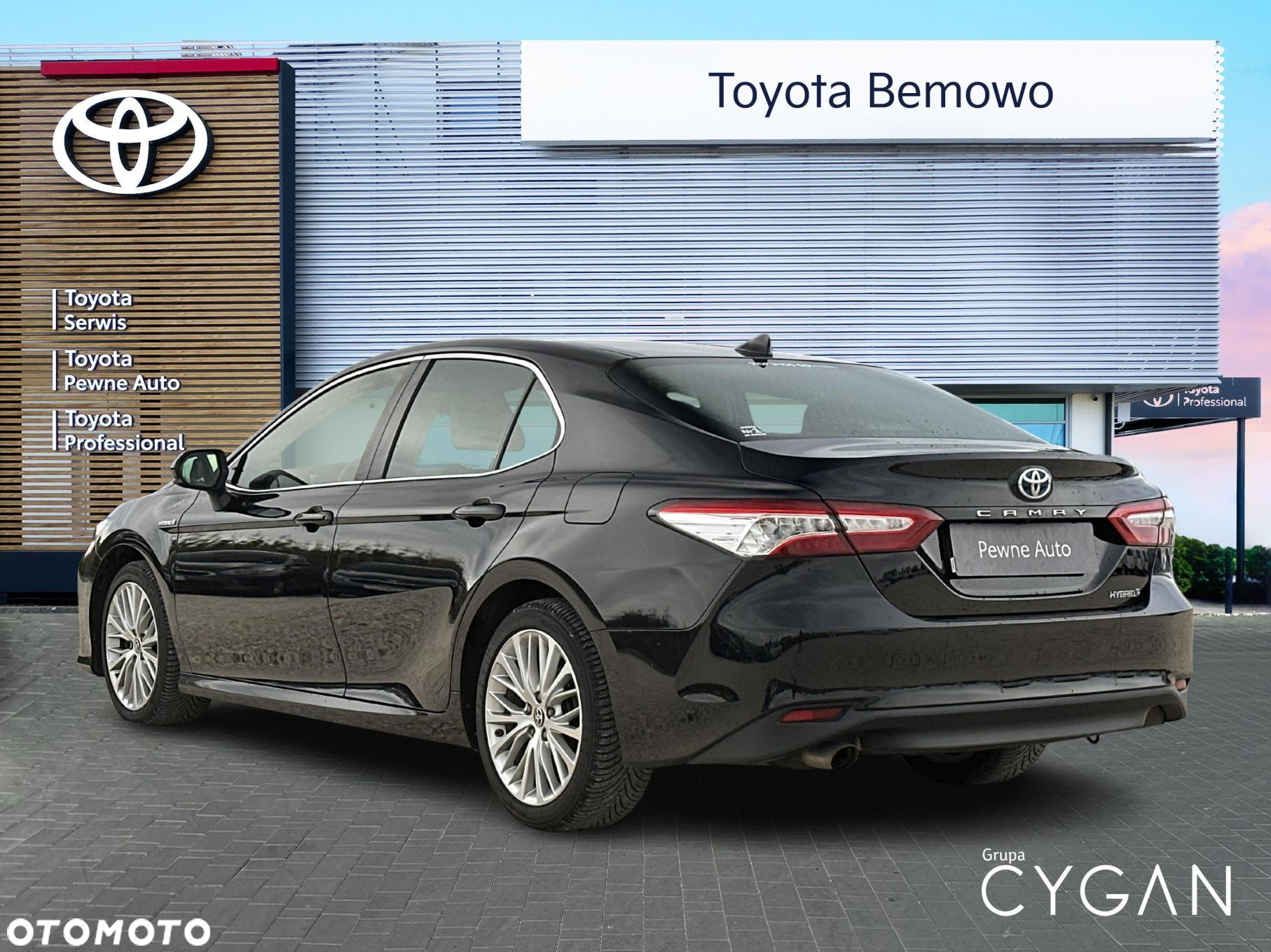 Toyota Camry 2.5 Hybrid Executive CVT - 8