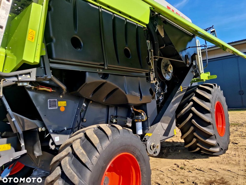 Claas Lexion 660 - 13