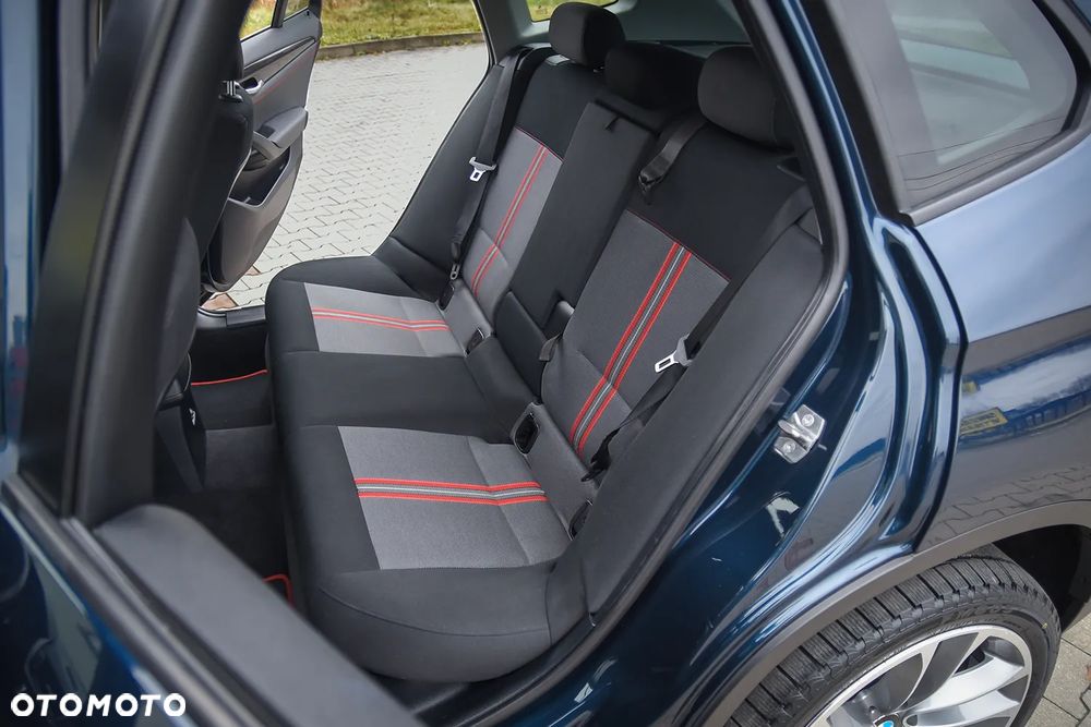 BMW X1 sDrive18d Sport Line - 30