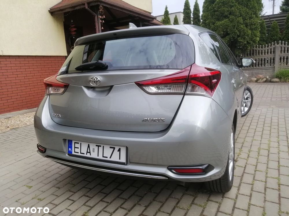 Toyota Auris 1.33 Dual-VVT-i Edition - 10