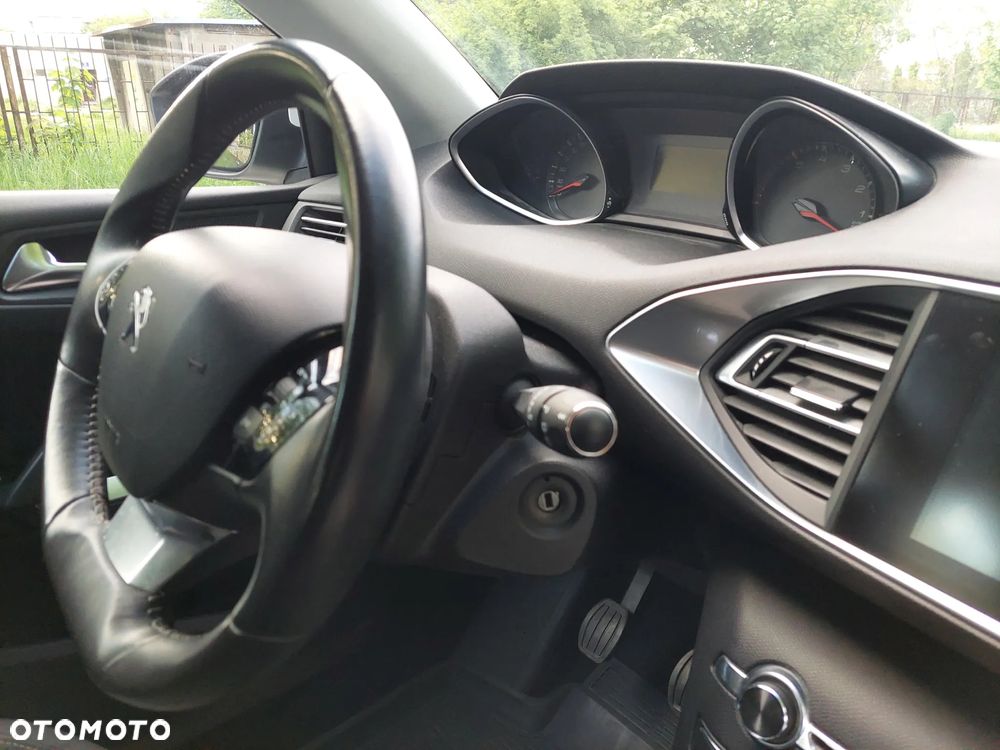 Peugeot 308 1.6 THP Allure - 13